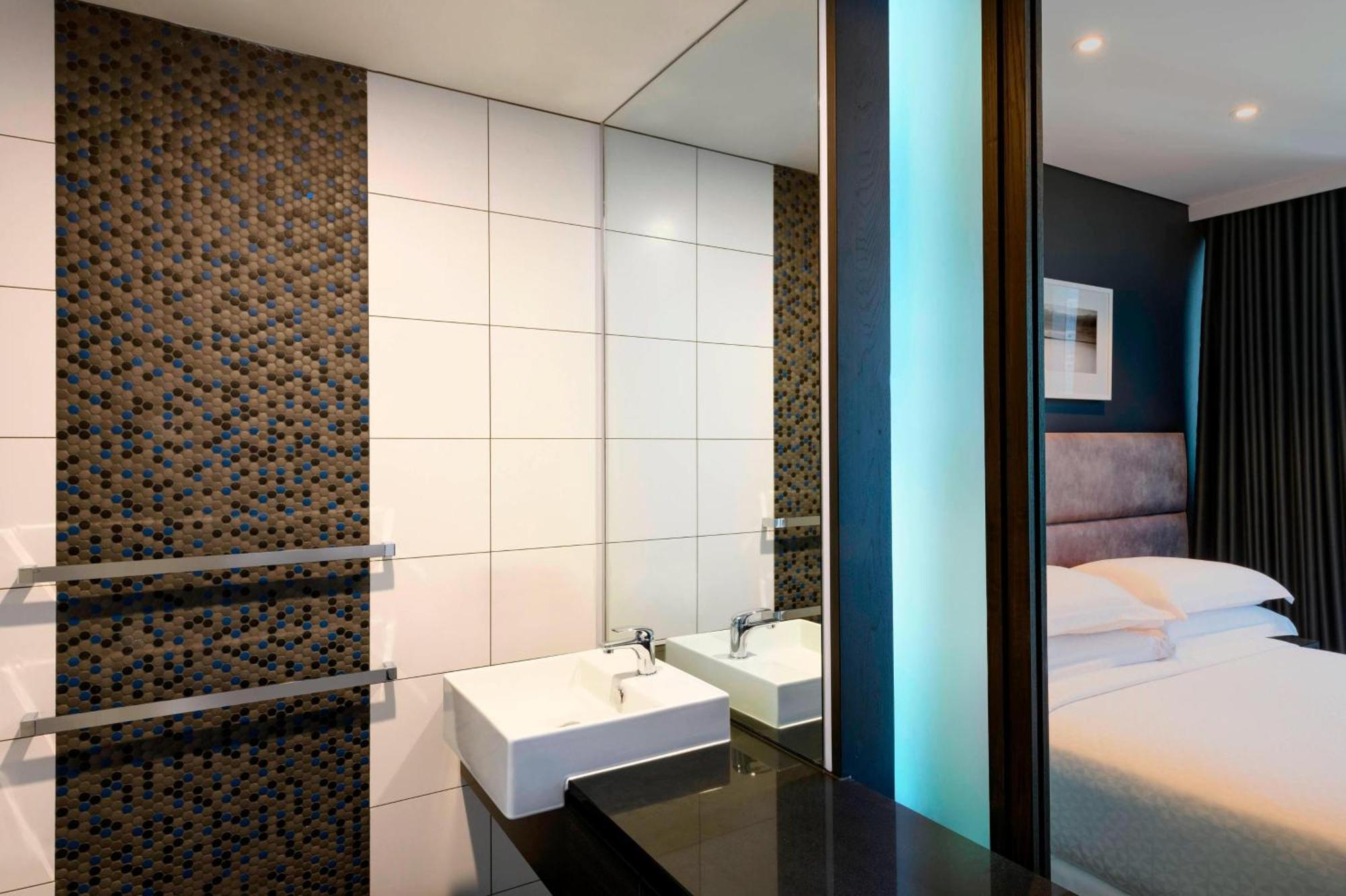Four Points By Sheraton Auckland Exterior photo